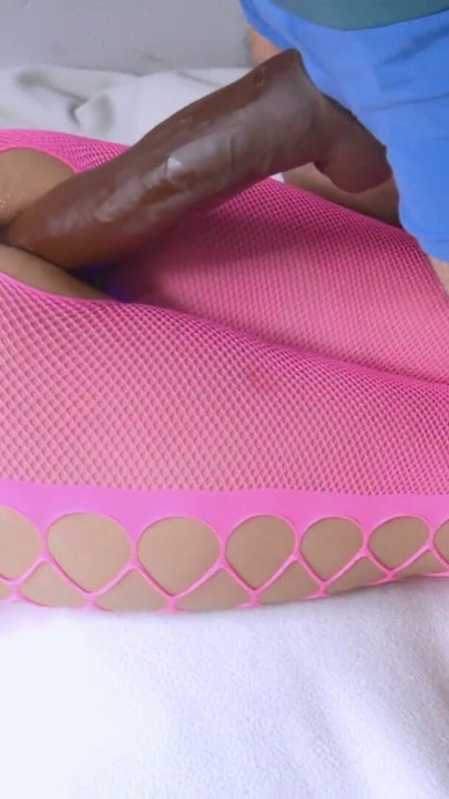 My husband fucked me with a huge cock, my pussy hurt because that thing was so thick | Clip 1