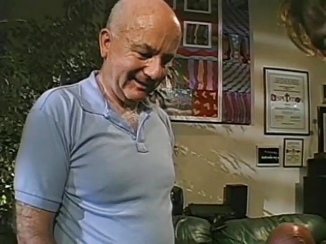 Stará a mladá vintage kundička šukání velkého ptáka, trojka