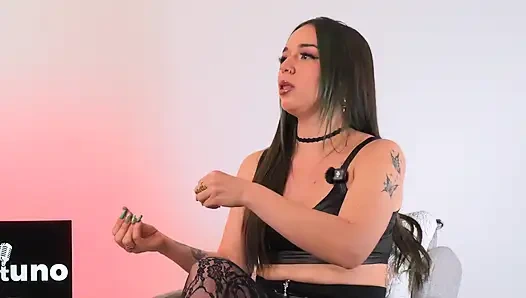 BIR DOMINATRIX NASIL DÜŞÜNÜR? Andromeda ile Tam Açıklama