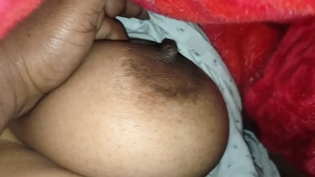 Deshi 妻子与我的大鸡巴的性爱视频
