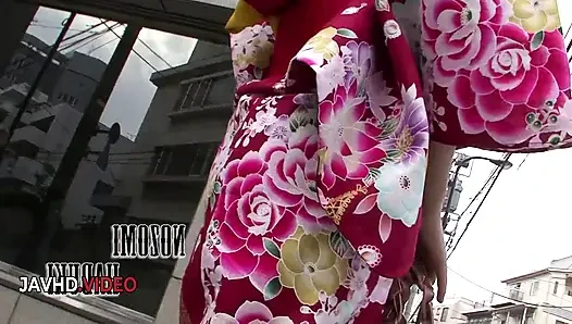 Blowjob Jepang beruap Nozomi hazuki berakhir dengan creampie yang lezat