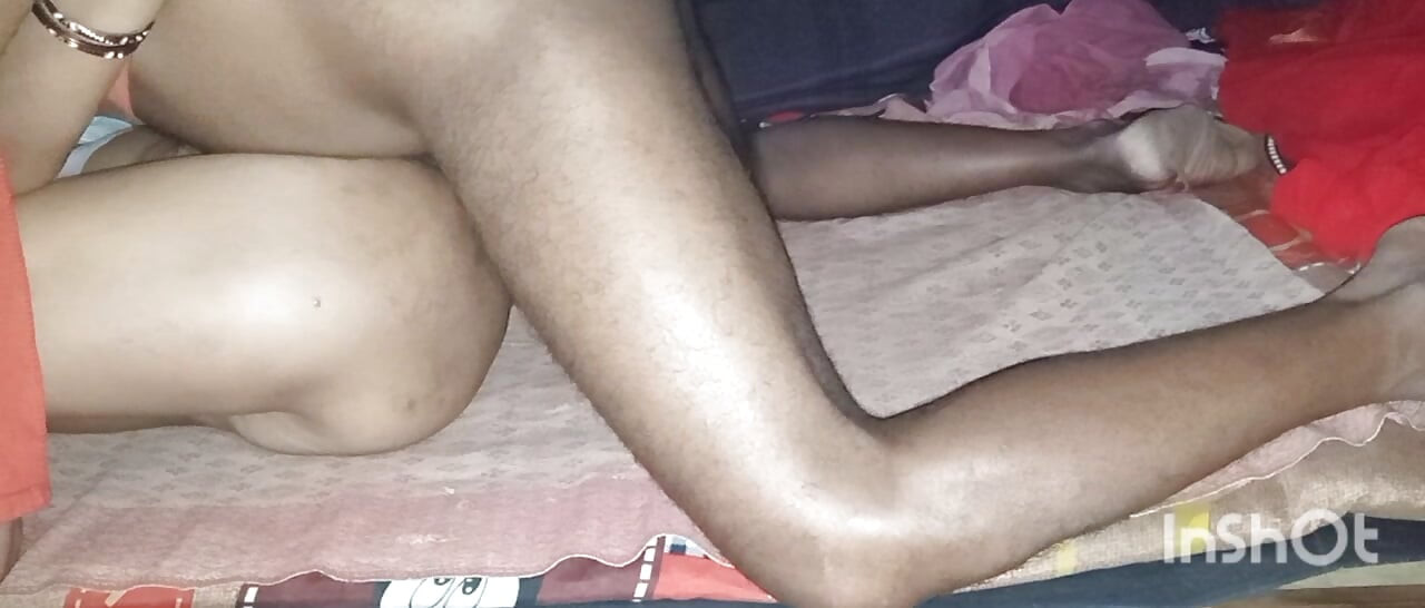 Desi village wife and husband fucking video in bedroom