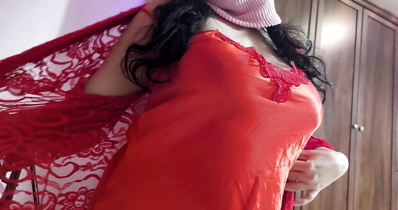 戴着性感头巾的阿拉伯女孩夫妇 19 岁