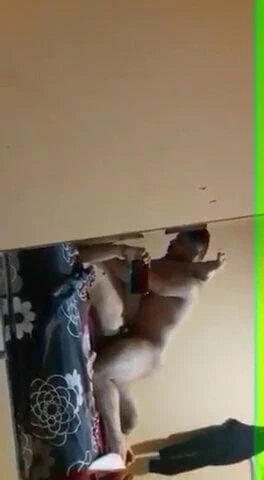 Bien enterrada y acabando dentro q rico culo