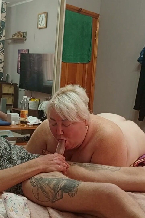 My Neighbor Helps Me Cum by Giving Me a Deep Blowjob