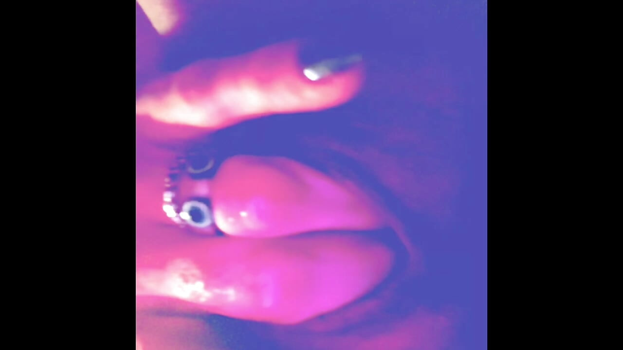 Shelby can’t contain herself tonight