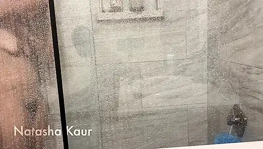 POV: Ты смотришь, как я душ, и я подчищаю после душа секс
