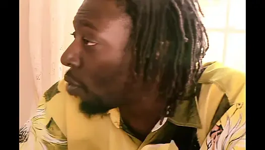 Diikat dan disetubuhi