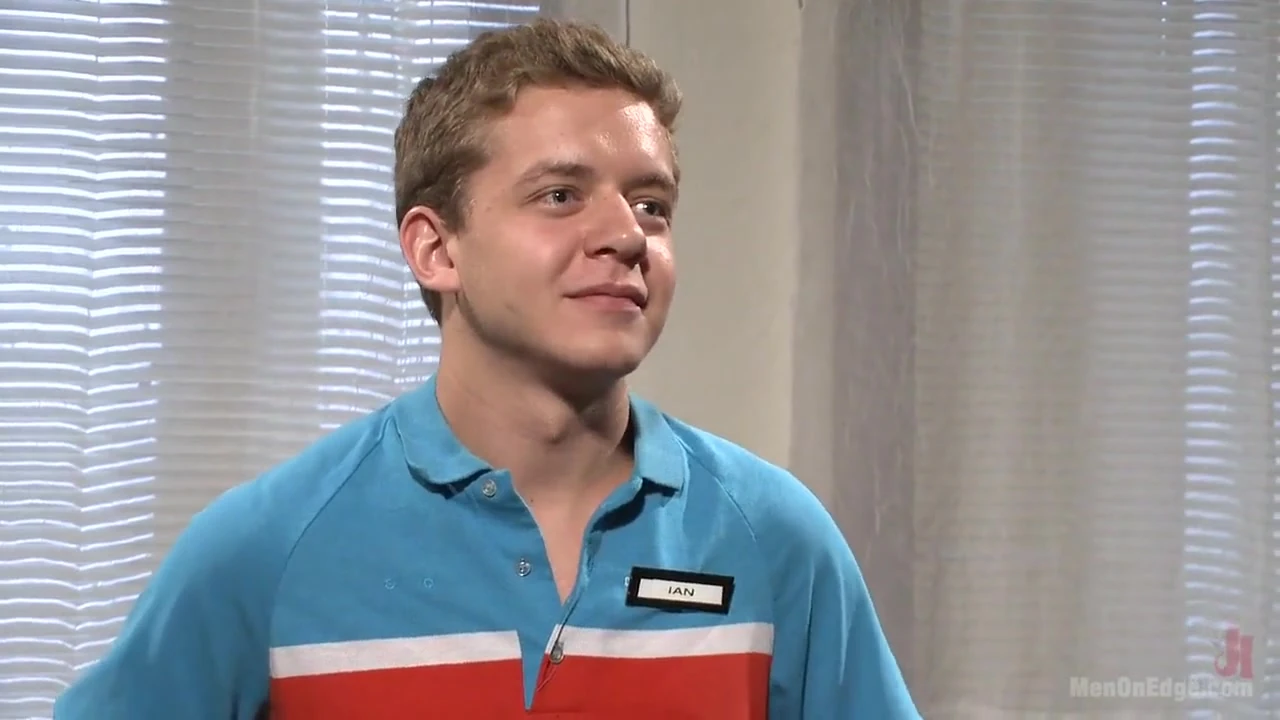 Pizza Boy with Ripped Abs Gets Fucked with the Shockspot