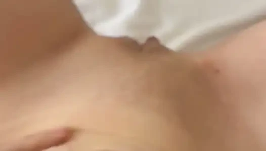 How Many Fingers Fit Into the Tight Pussy?