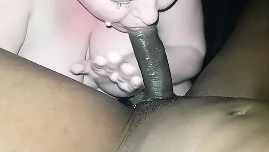 YoungEnglishBBW gibt BBC Nata4sex erstaunlichen schlampigen blowjob