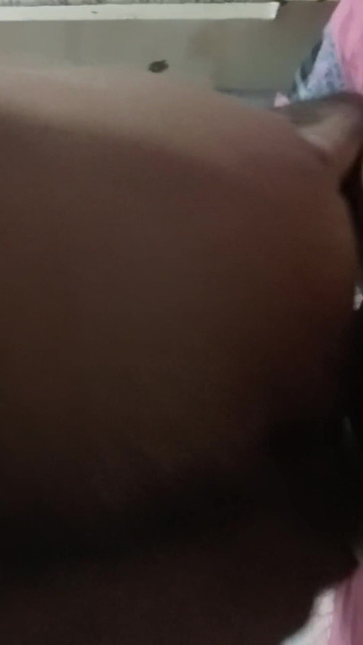 Must-see moment from "Sexy girlfriend is bouncing on the land"
