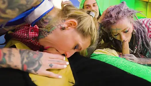 AlternativeS KOSTÜM ANAL 4-some - 2: 2 doppelpenetration, gesichtsfick und gesichtsbesamung