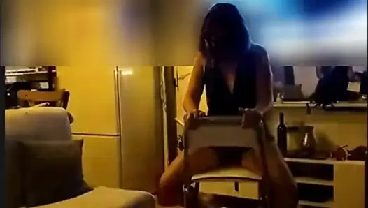 Girne'de bir gece seksi evli kadın azdırıyor