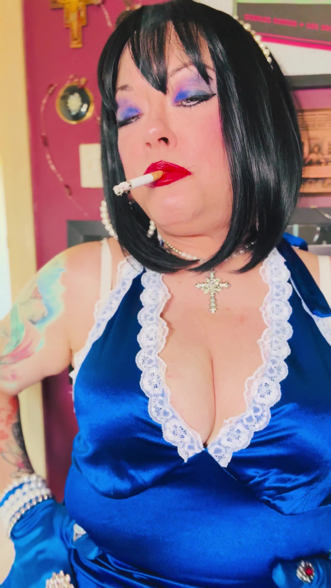 Tina Snua Chain Smokes 2 Cork Cigarettes In Satin With Gloves & Jewellery! - British Mature Smoking Smoker