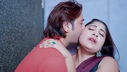 Desi hot Bhabhi seduced by AC technician in the sexy room