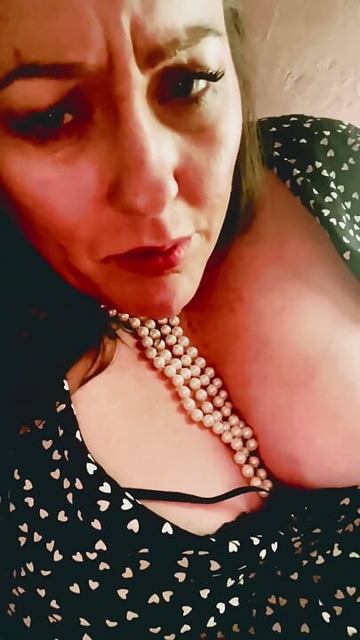 Hotwife Confession: Teasing My Cuck with BBC Fantasies