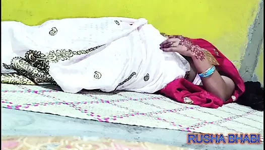 Geile indische bhabhi desparate für hardcore-sex mit dem freund des ehemanns