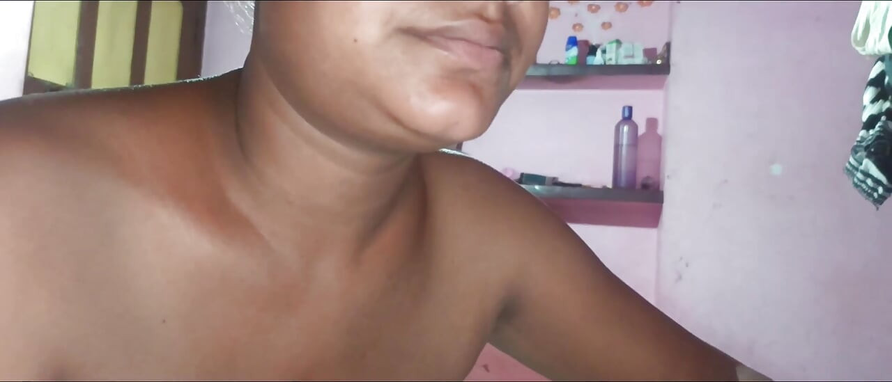 Kavita kaller svigerinnens ektemanns venn hjem til henne og har sex med ham.