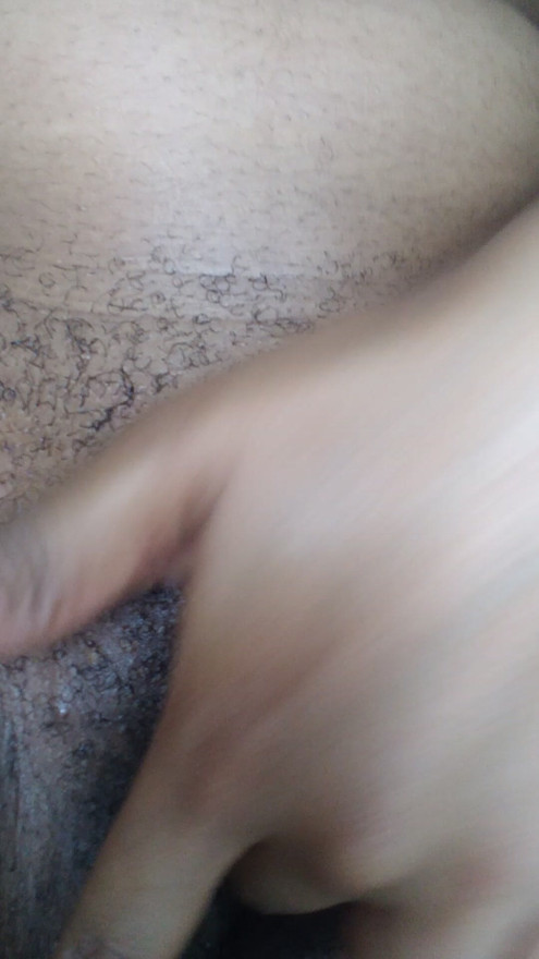 wet clit masturbation