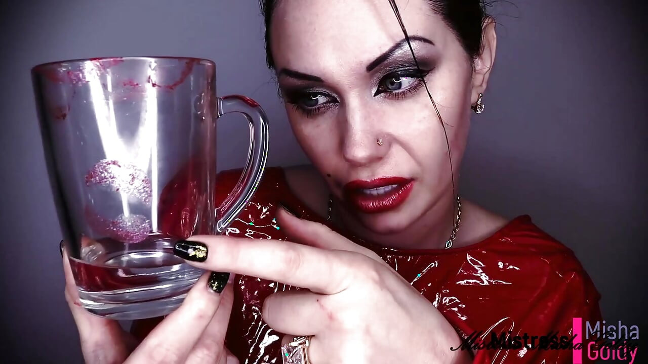 Worship my lipstick marks bitch!