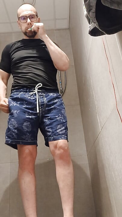 Shower at work, watch to the end