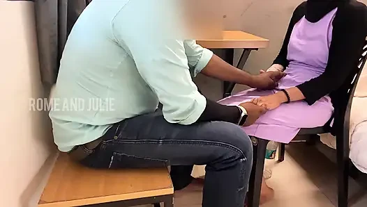 Gadis perawan tamil zara pertama kali sama bosnya untuk bonus Tamil Clear Audi