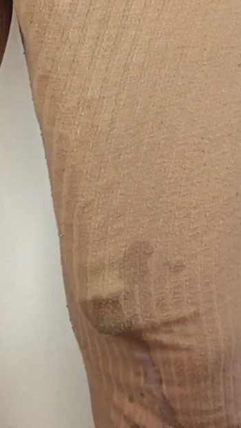 Morate podijeliti trenutak iz "Ogromnog kurca shemale orgazma prostate"