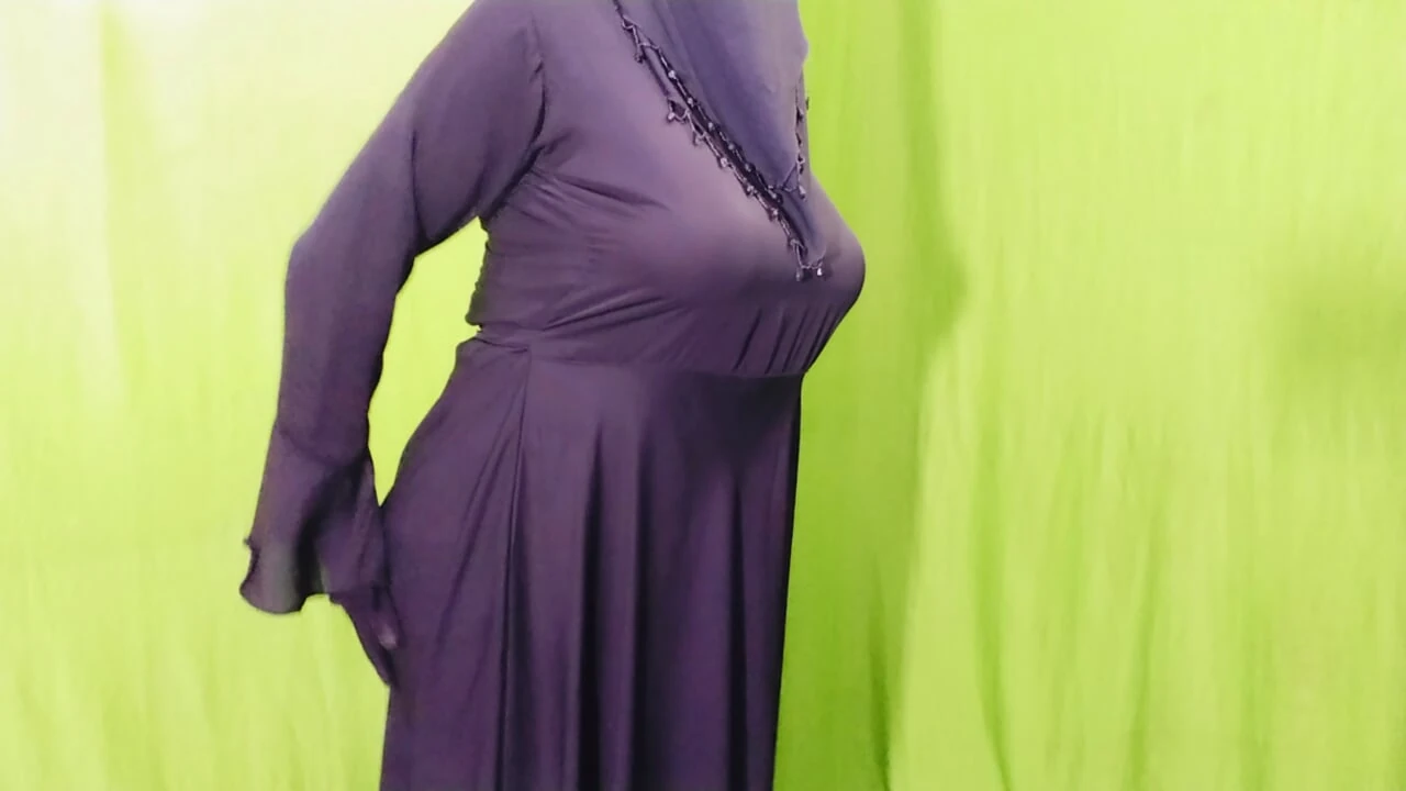 Un beau couple indien musulman en hijab a soif de baise