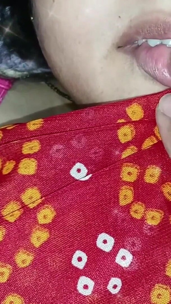 "सौतेली मम्मी की मालिश करने के बाद, सौतेला बेटा??" से यादगार पल