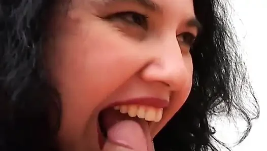 Amateur, fette frau hat plötzliches verlangen nach schwanz