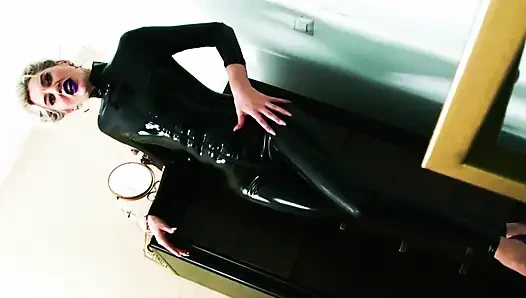 Sweat Slave Humiliatrix