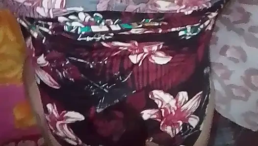 Domaltmalı ve damlama tarzı onu çok azgın hissettiriyor