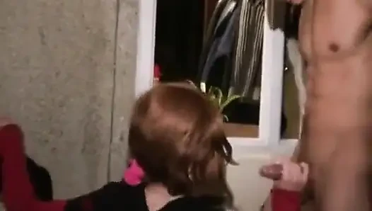У Матильды срочное желание трахаться!