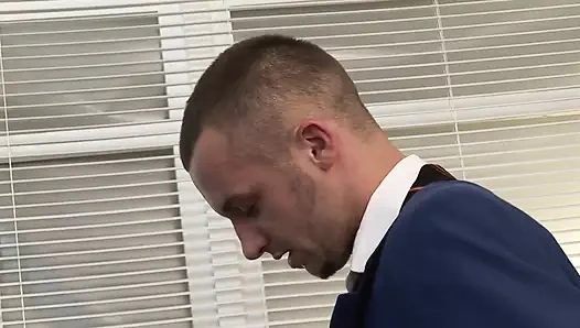 Edepsiz sarışın sürtük için sert çifte penetrasyon