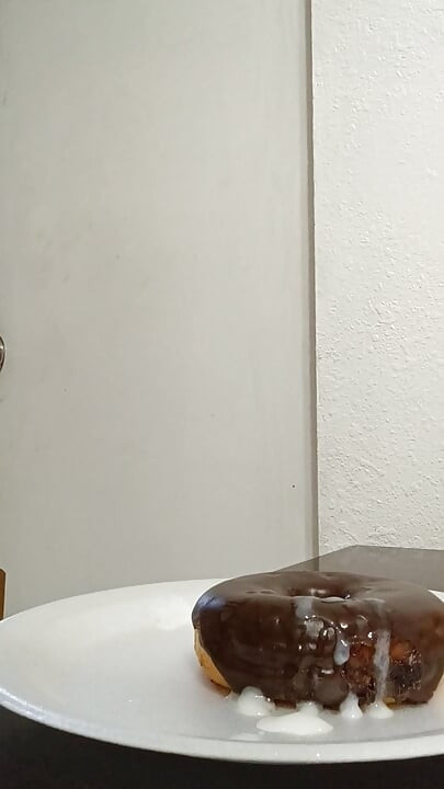 도넛에 사정하고 CEI 음식 BWC를 먹어