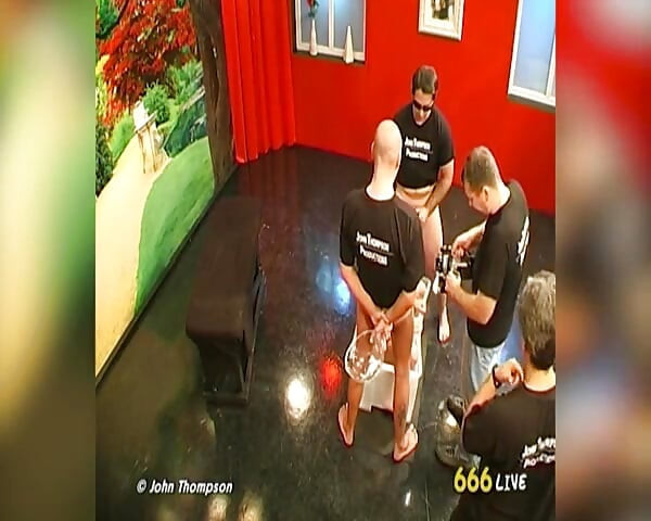 Ggg - Rubia Puta Bukkake Obtiene Su Cara Empapada De Esperma