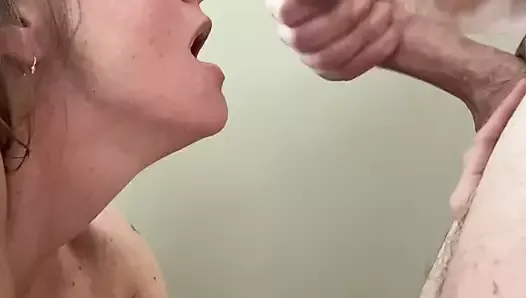 Facial Cum and swallow