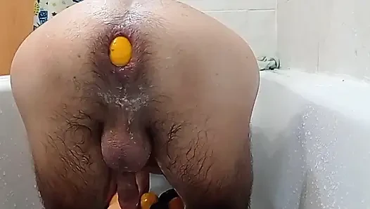 Mulat mandalina ile dildoyla götten sikişiyor