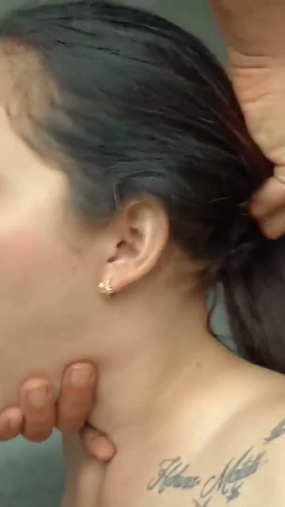 Cute 18yo Latina Close Up Niechlujna twarz pieprzyć Wielki Kutas Gardło - FaceFuckTour | Klip 1