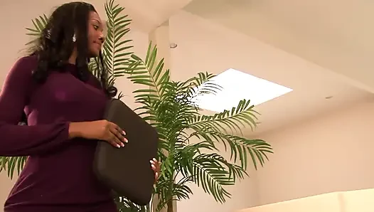 Office Slut Takes Huge BBC Deep in Sloppy Anal Pound