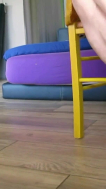 Památný okamžik z "visící vysoké podpatky a škádlení nohou mé ženy"