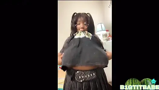 Подборка массивных сисек (B1Gtitbabe)