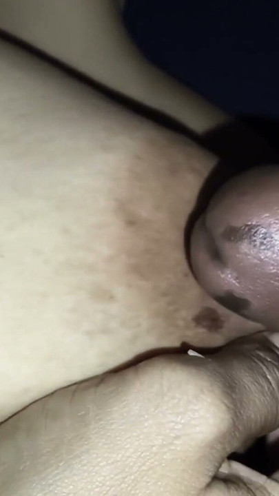 Bhabhi ji ki chuchiyo pe maal nikal diya Titfuck Cum Compilation | Clip 1
