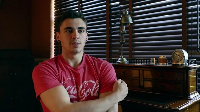 SuburbanBoys' Dylan Farrell jerks off in his first video!