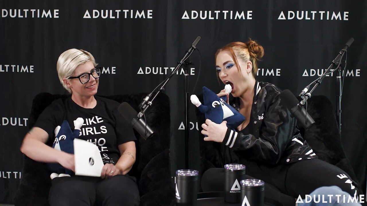 Codi Vore ve Siri Dahl Vorarephilia, Edge Masters ve Meme Küçültme | Adult Time Podcast
