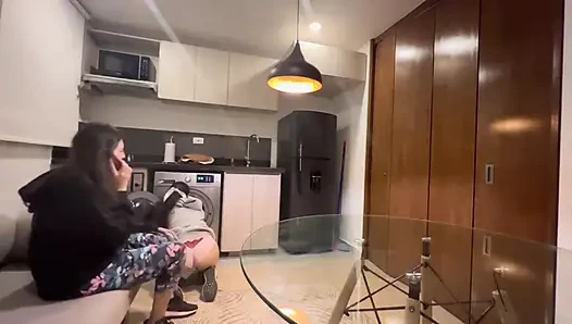 Cuca panas tetanggaku datang mengunjungiku