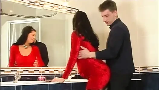 Veronika Jane Hamil Sangat Sensual