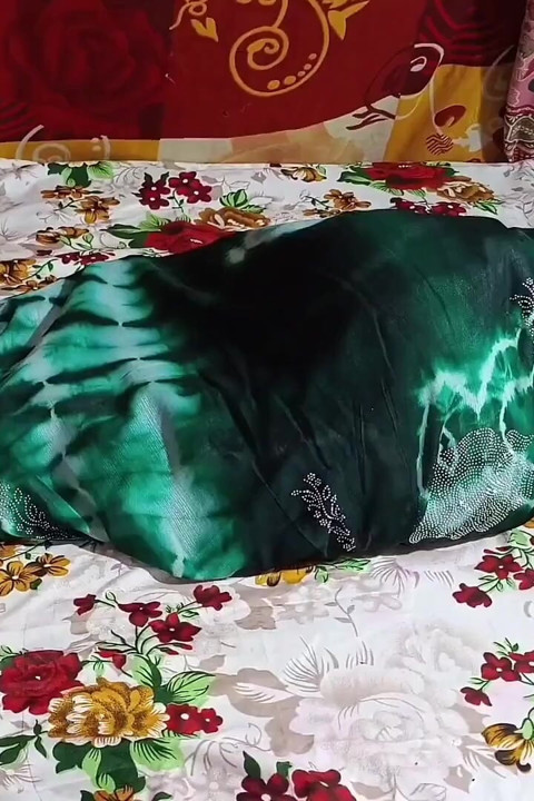 Güzel evli yenge net Hintçe ses ilk kez dever ile sikişiyor