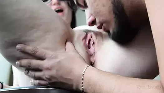 Drake Licking Veronikavonks TIGHT pink pussy